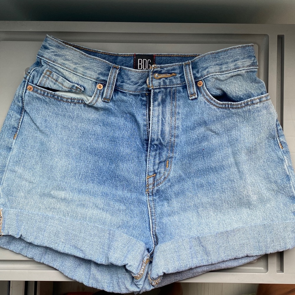 BDG mom high rise shorts